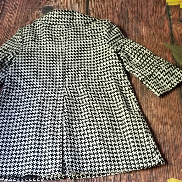 Carmen Marc Valvo Houndstooth Coat - Picture 15 of 16